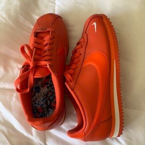 Nike Cortez orange red